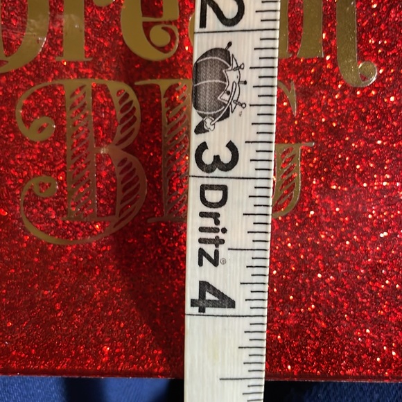 Bath & Body Works “Dream Big” glass tray in red glitter - Picture 6 of 6
